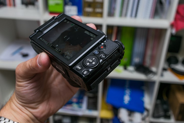 Nikon Coolpix S9900 (5).jpg